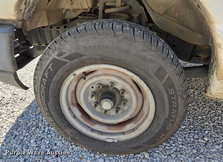 image for item EQ2605 2014 Ford E150 van