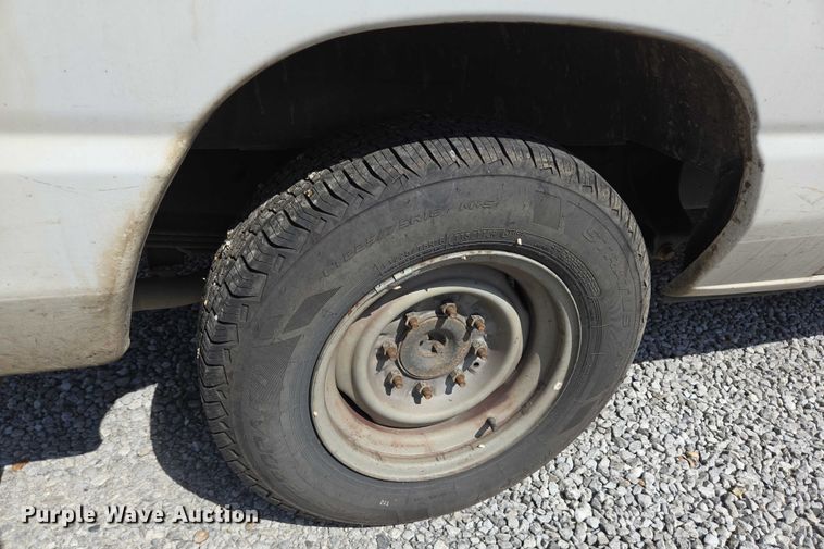 image for item EQ2605 2014 Ford E150 van