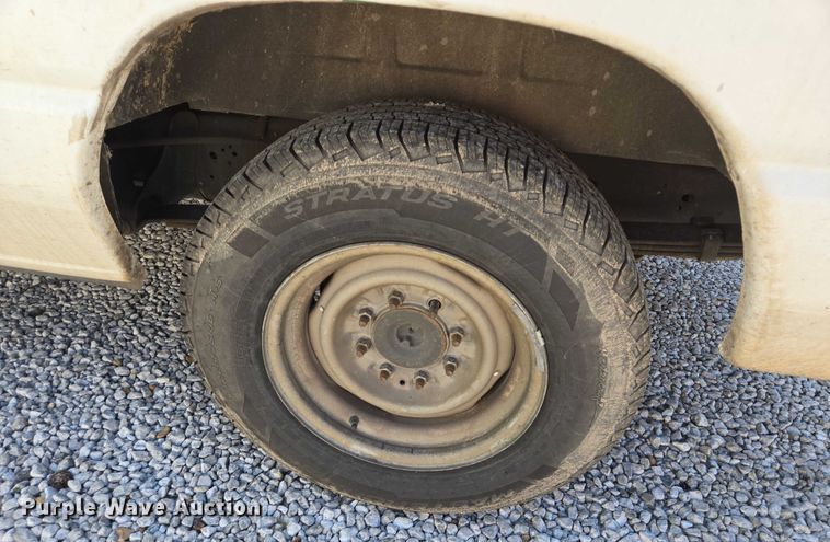 image for item EQ2605 2014 Ford E150 van