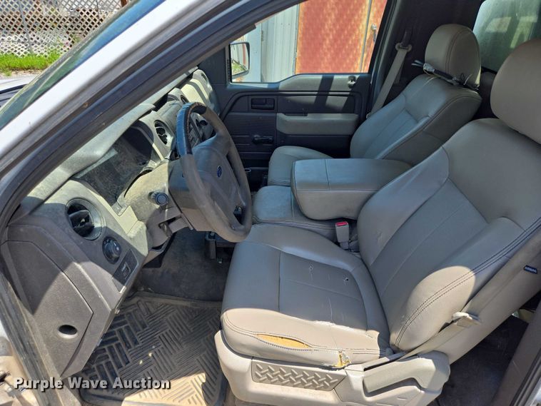 image for item EQ2608 2010 Ford F150 pickup truck