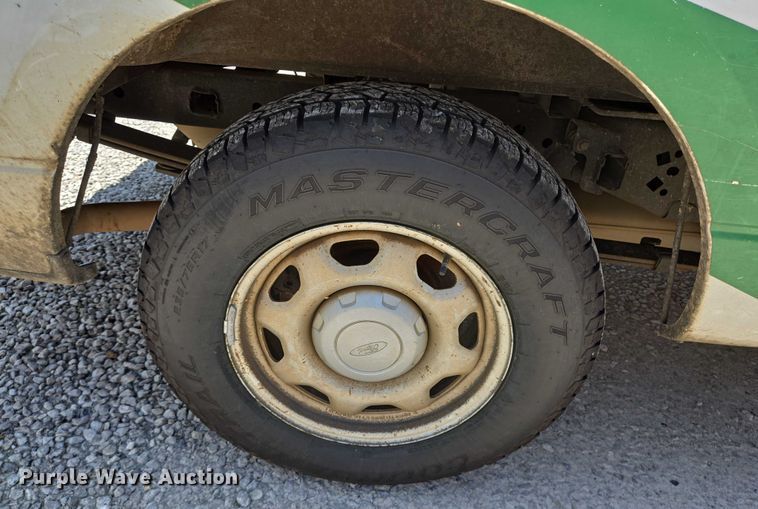 image for item EQ2608 2010 Ford F150 pickup truck