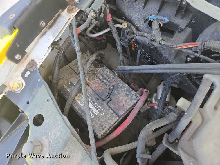 image for item EQ4033 2017 Chevrolet Express G4500 shuttle bus