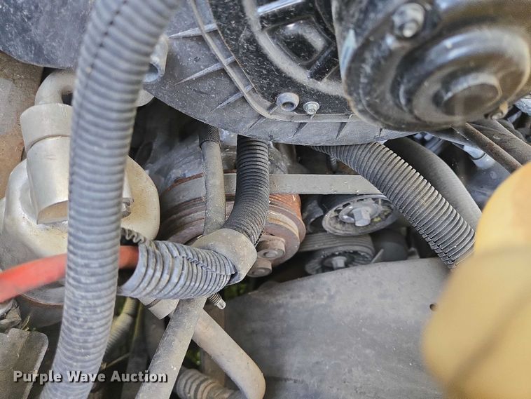 image for item EQ4033 2017 Chevrolet Express G4500 shuttle bus