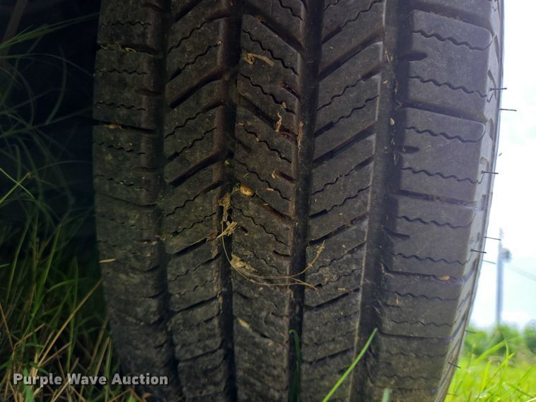 image for item EQ4034 2017 Chevrolet Express G4500 shuttle bus