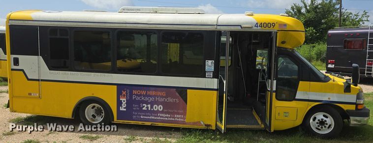 image for item EQ4035 2016 Chevrolet Express G4500 shuttle bus