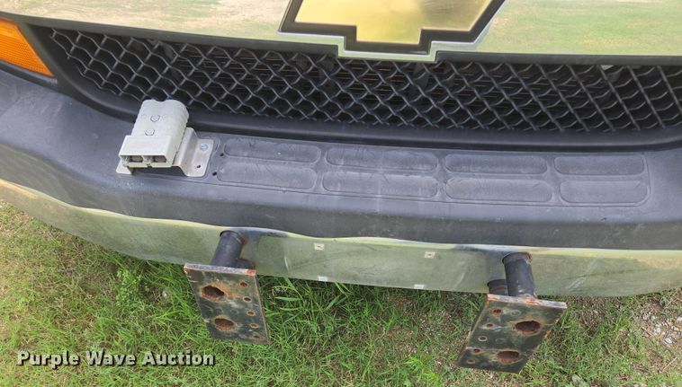 image for item EQ4035 2016 Chevrolet Express G4500 shuttle bus