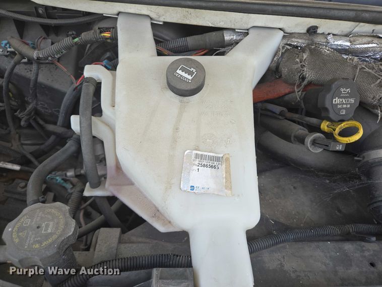 image for item EQ4035 2016 Chevrolet Express G4500 shuttle bus