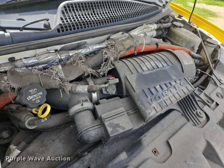 image for item EQ4035 2016 Chevrolet Express G4500 shuttle bus