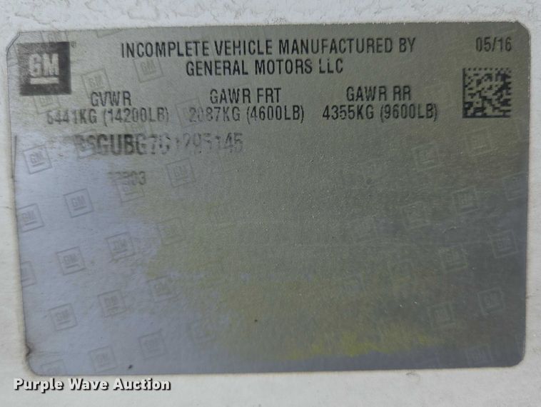 image for item EQ4035 2016 Chevrolet Express G4500 shuttle bus