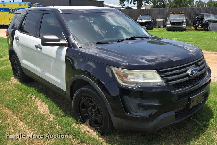 image for item EQ4042 2016 Ford Explorer Police Interceptor SUV