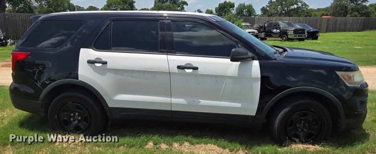 image for item EQ4042 2016 Ford Explorer Police Interceptor SUV
