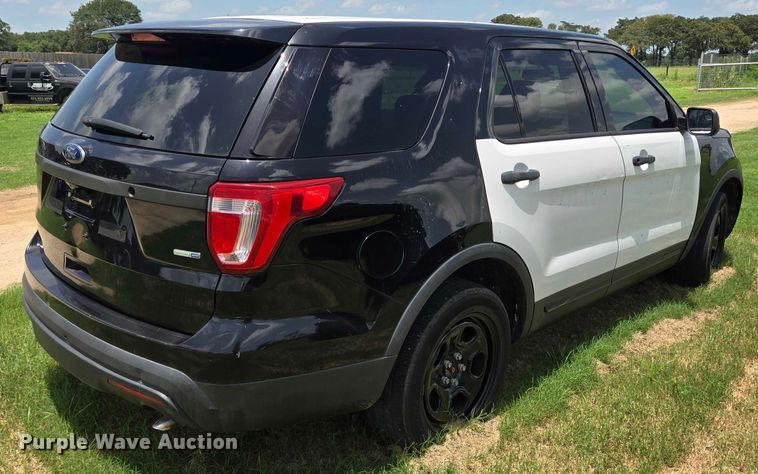 image for item EQ4042 2016 Ford Explorer Police Interceptor SUV