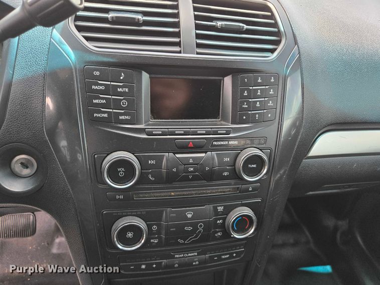 image for item EQ4042 2016 Ford Explorer Police Interceptor SUV