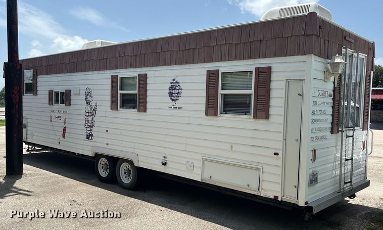 image for item EQ4043 2004 Forks RV Inc fire safety training trailer