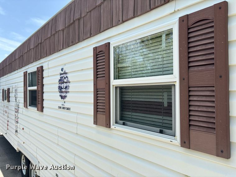 image for item EQ4043 2004 Forks RV Inc fire safety training trailer