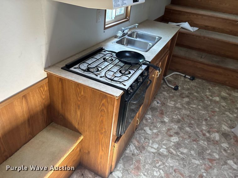 image for item EQ4043 2004 Forks RV Inc fire safety training trailer