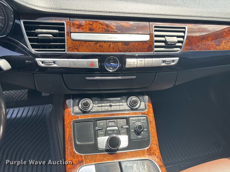 image for item EQ4044 2012 Audi A8 Quattro 