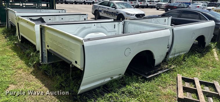 image for item EQ4045 (4) pickup truck beds