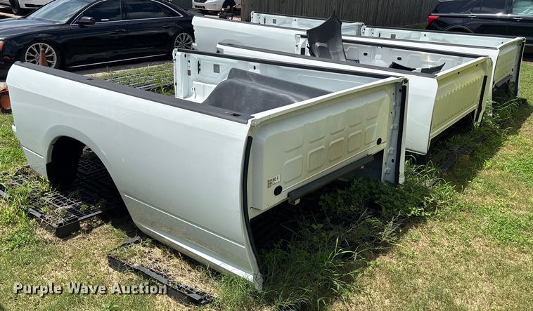 image for item EQ4045 (4) pickup truck beds