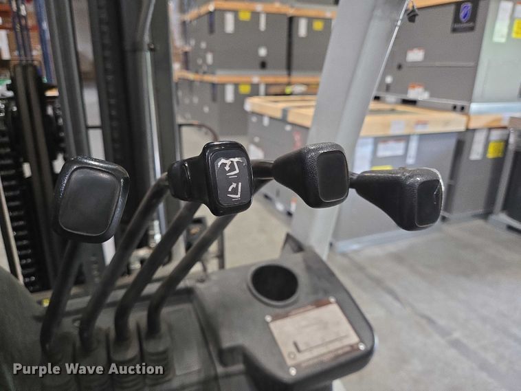 image for item EQ4047 2015 UniCarriers  PF60 forklift