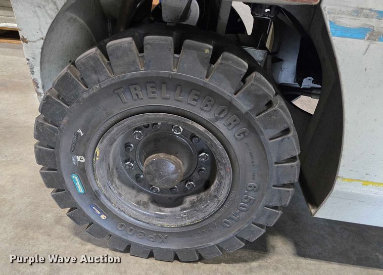 image for item EQ4047 2015 UniCarriers  PF60 forklift