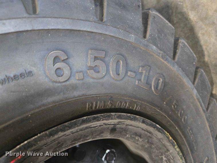 image for item EQ4047 2015 UniCarriers  PF60 forklift