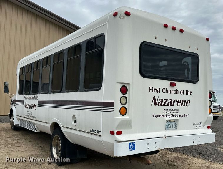 image for item EQ4593 1996 Chevrolet Aero XT 30 HD shuttle bus