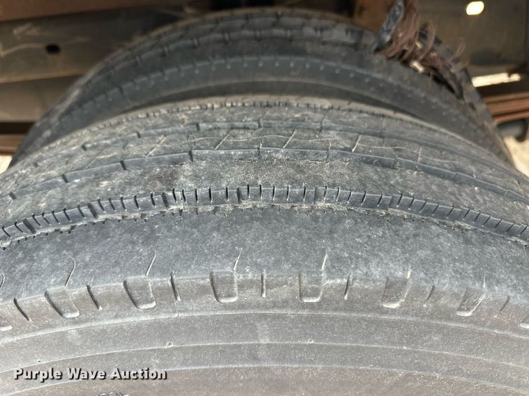 image for item EQ4593 1996 Chevrolet Aero XT 30 HD shuttle bus