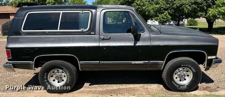 image for item EQ4755 1989 Chevrolet Blazer SUV