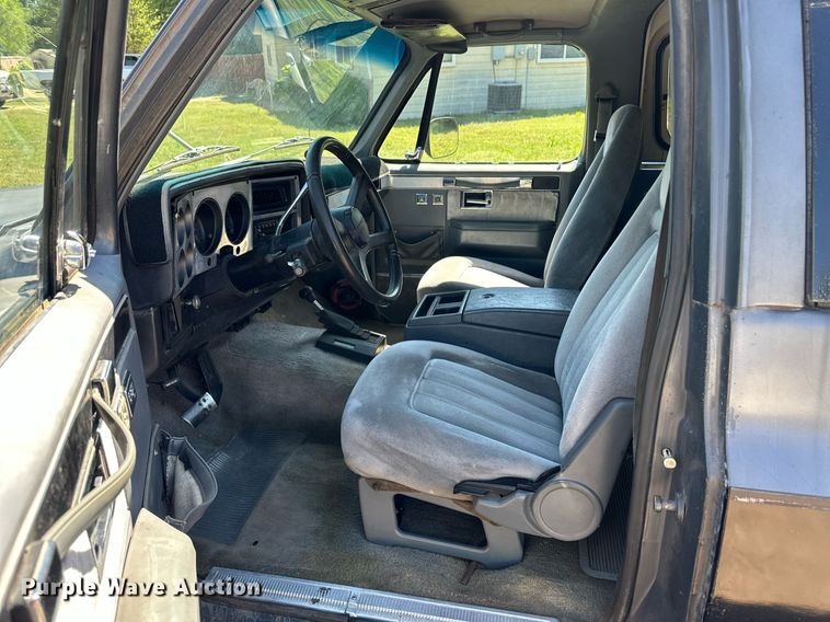 image for item EQ4755 1989 Chevrolet Blazer SUV