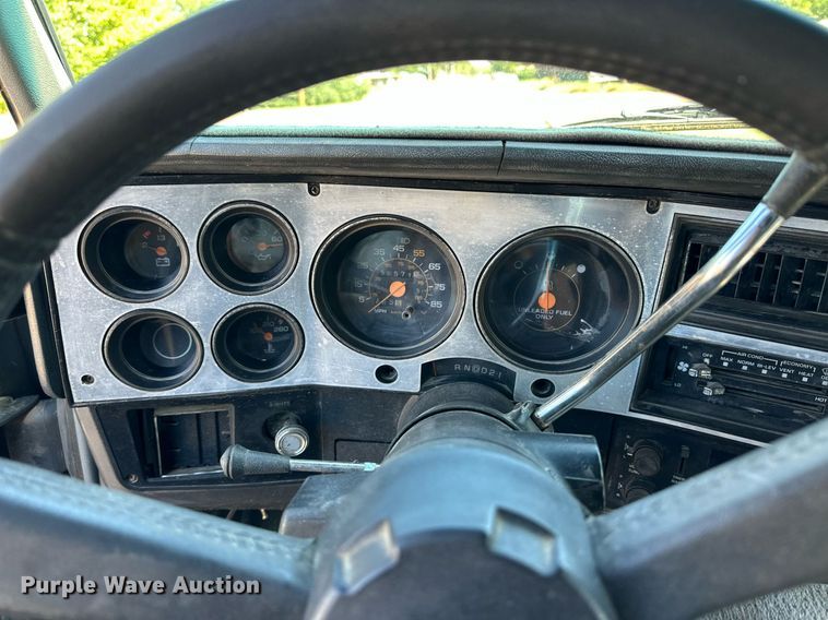 image for item EQ4755 1989 Chevrolet Blazer SUV