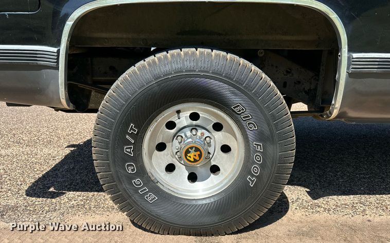 image for item EQ4755 1989 Chevrolet Blazer SUV