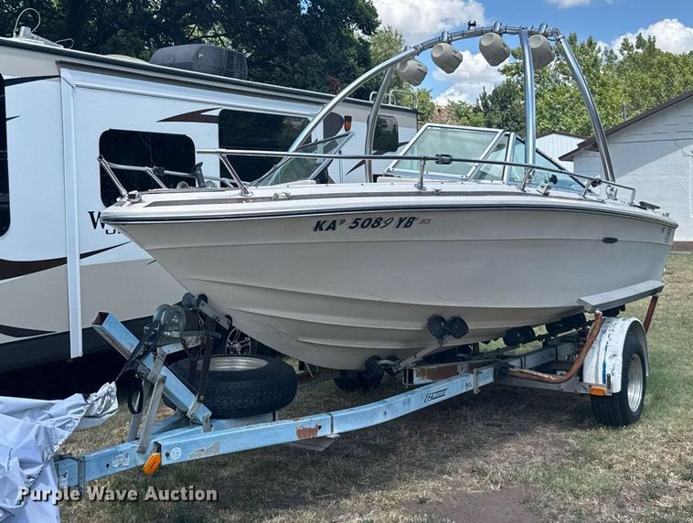 image for item ER2099 1978 Sea Ray boat