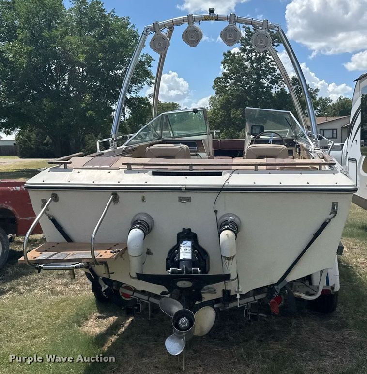 image for item ER2099 1978 Sea Ray boat