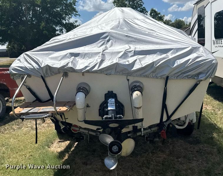 image for item ER2099 1978 Sea Ray boat