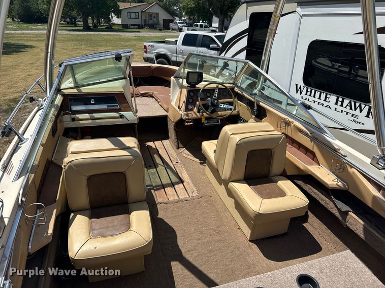 image for item ER2099 1978 Sea Ray boat