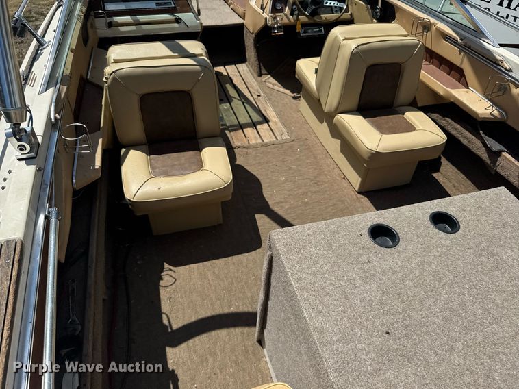 image for item ER2099 1978 Sea Ray boat