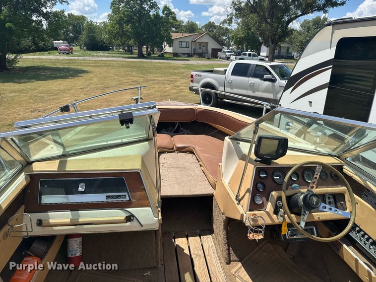 image for item ER2099 1978 Sea Ray boat