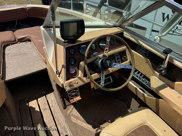 image for item ER2099 1978 Sea Ray boat