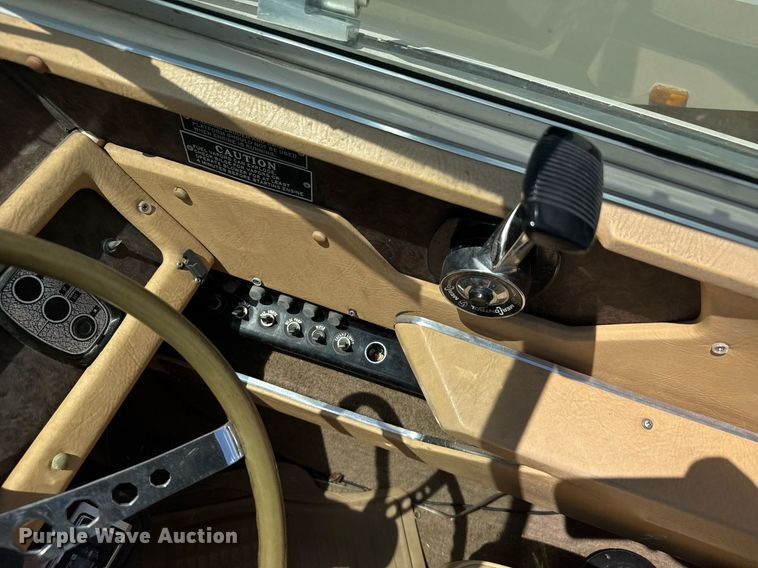 image for item ER2099 1978 Sea Ray boat