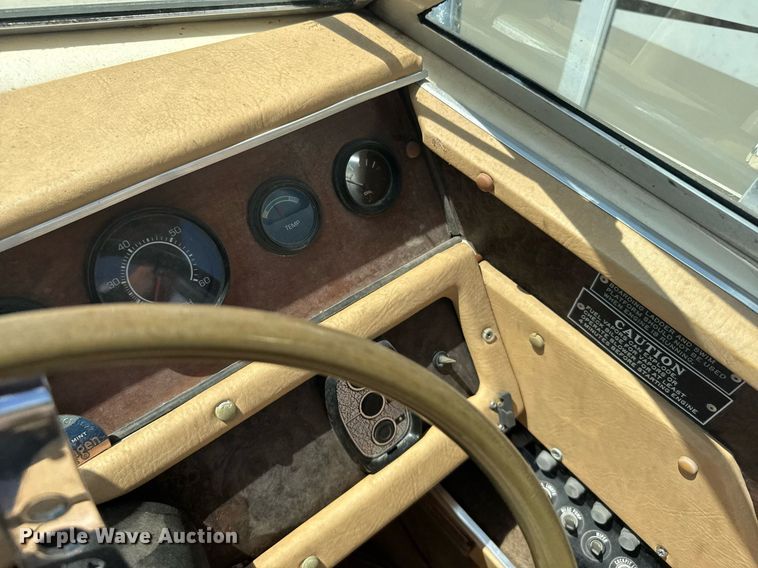 image for item ER2099 1978 Sea Ray boat