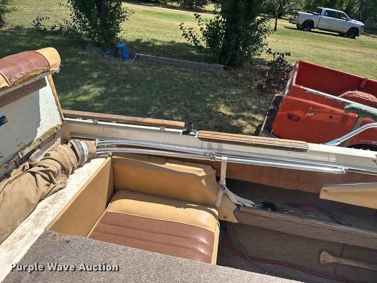 image for item ER2099 1978 Sea Ray boat