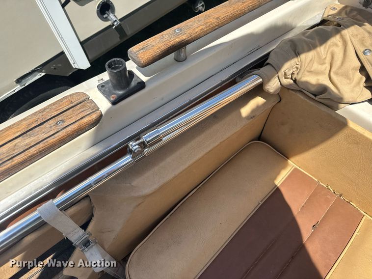 image for item ER2099 1978 Sea Ray boat