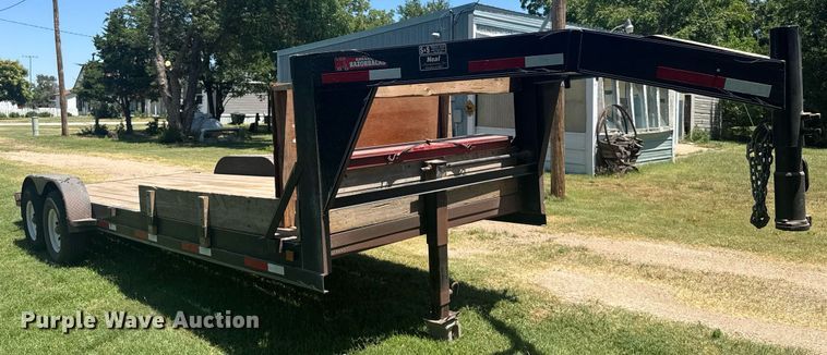 image for item ER2117 2000 Neal equipment trailer