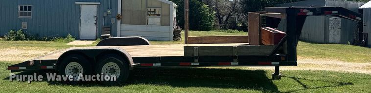 image for item ER2117 2000 Neal equipment trailer