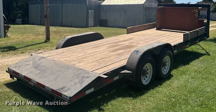 image for item ER2117 2000 Neal equipment trailer