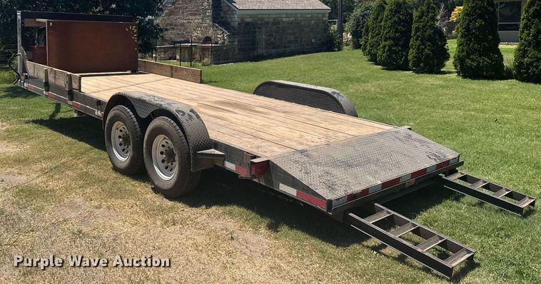 image for item ER2117 2000 Neal equipment trailer