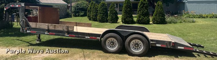 image for item ER2117 2000 Neal equipment trailer