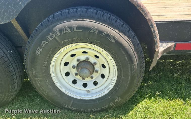 image for item ER2117 2000 Neal equipment trailer