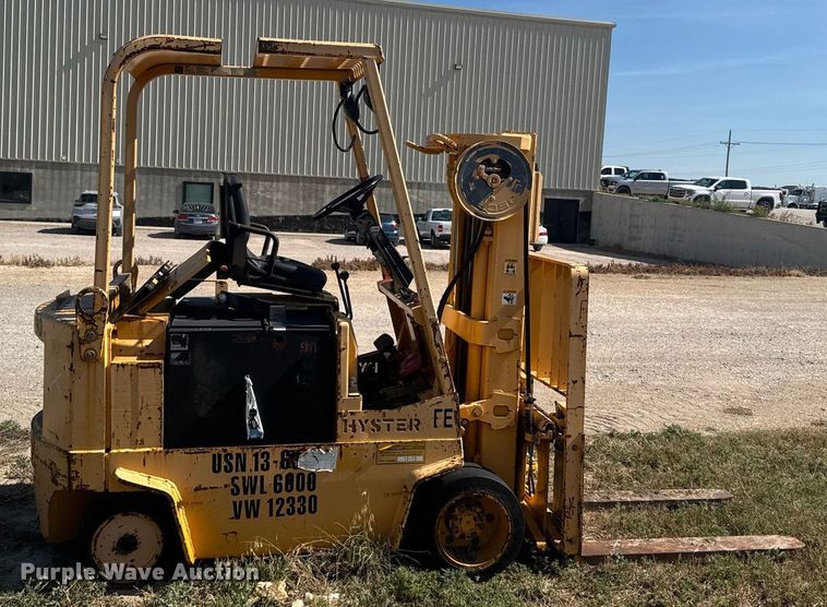 image for item ER2145 2010 Hyster E60XL forklift